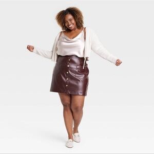NWT Ava & Viv Women’s Faux Leather Mini A-Line Skirt Size XXL